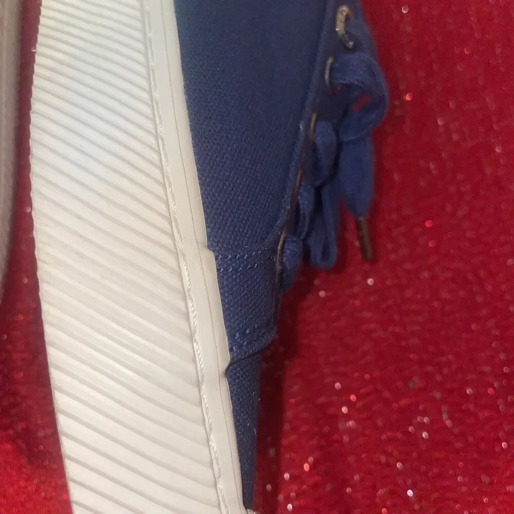 Cariuma Sneaker Size 8 Women 6.5 Men Navy